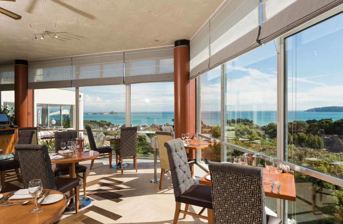 hotel-cristina-jersey-indigos-grill
