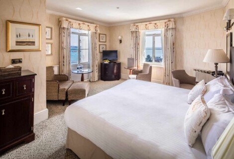 superior-sea-view-room-hero-2019